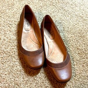 Life stride soft system ballerina flats brown leather cushioned like new